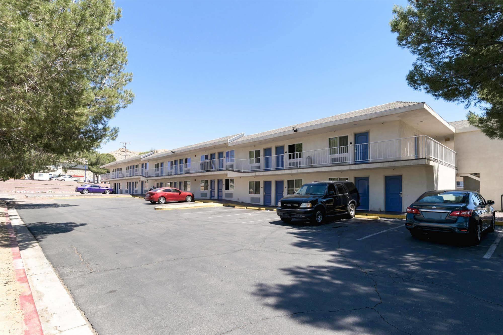 Motel 6 Victorville Exterior foto